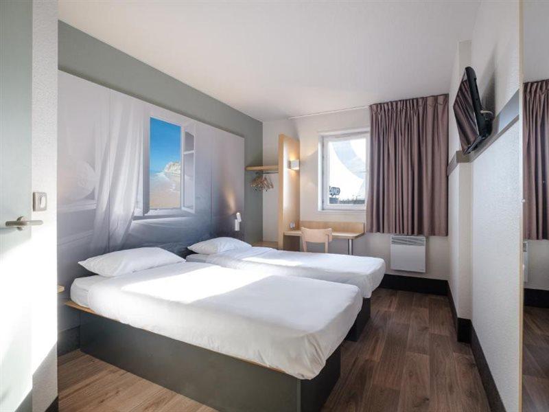 B&B Hôtel Calais Centre St Pierre Exterior foto
