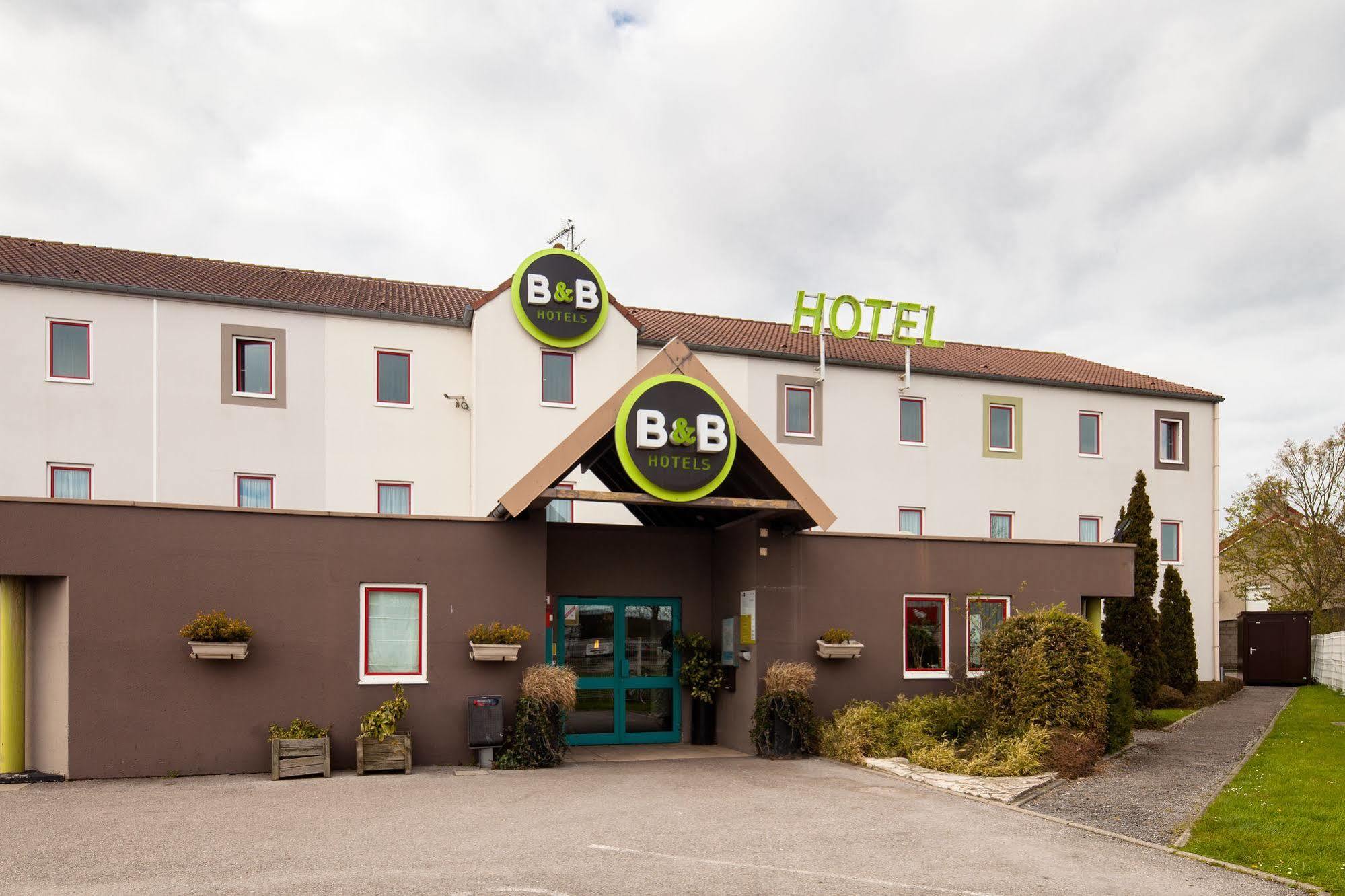 B&B Hôtel Calais Centre St Pierre Exterior foto